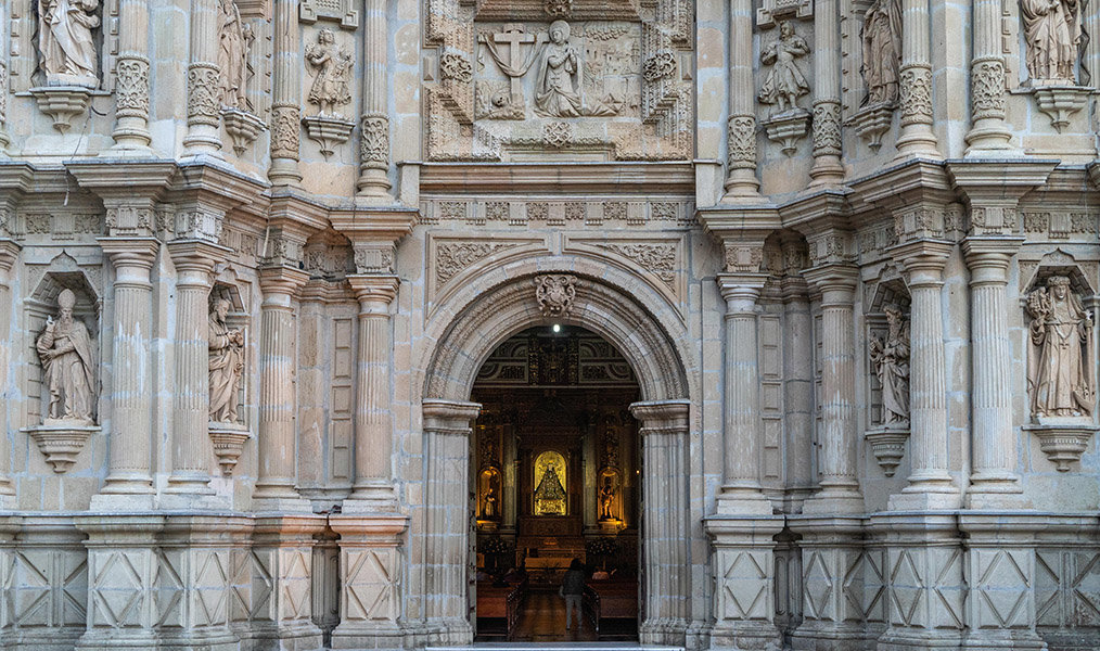 Basílica de Nuestra Señora de la Soledad